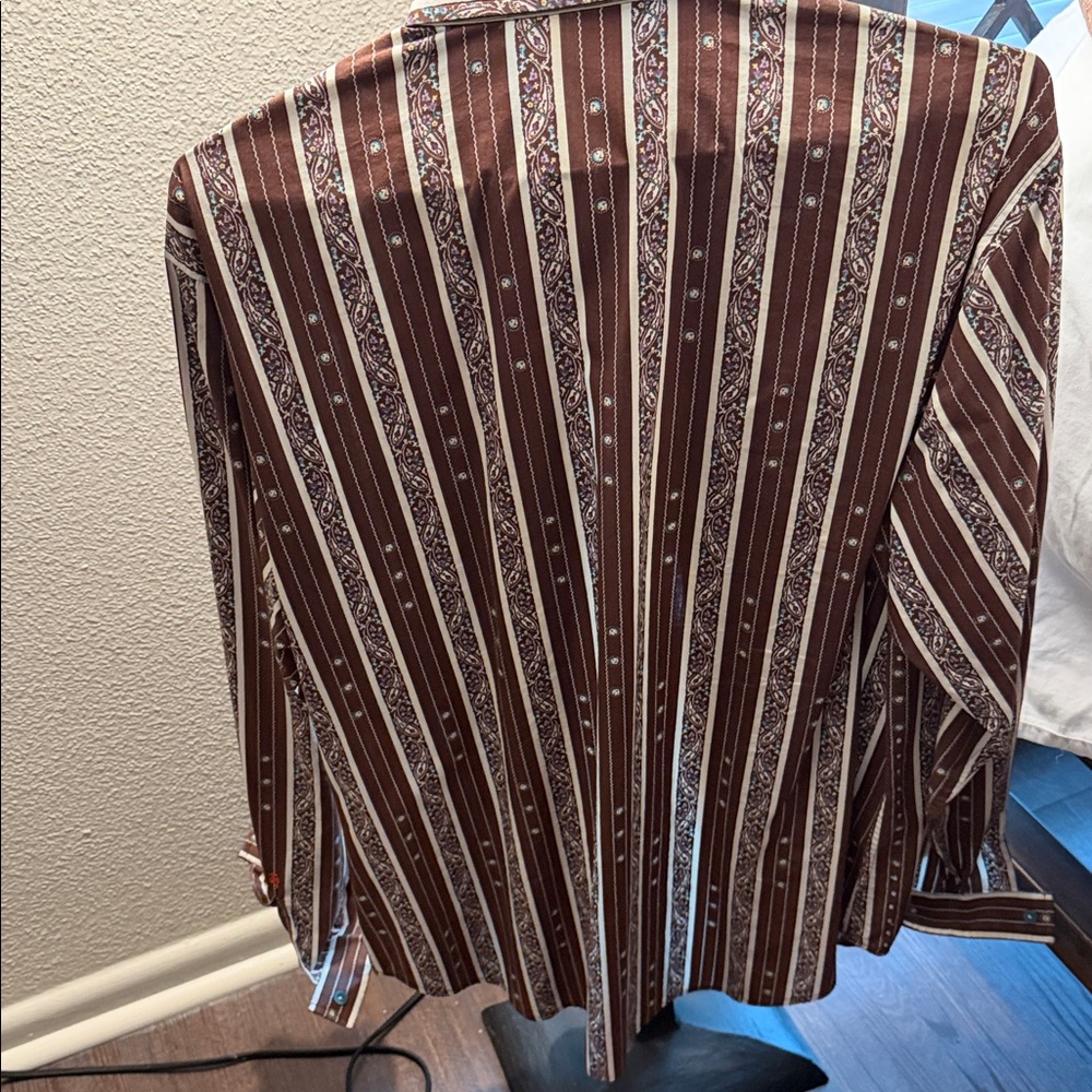 Robert Graham Brown Patterned Button Down Shirt - image 7